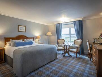Фото номера Полулюкс Отель Dingle Skellig Hotel г. Дингл 2