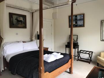 Фото номера Двухместный номер с 1 кроватью и душем Гостевой дом Emlagh House г. Дингл 2