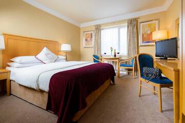 Фото номера Двухместный номер с 1 кроватью Отель Dingle Bay Hotel г. Дингл 4