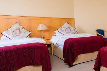 Фото Отель Dingle Bay Hotel г. Дингл 3