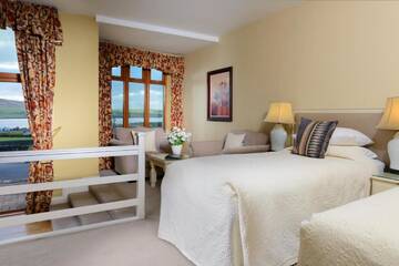 Фото номера Полулюкс с видом на море Гостевой дом Greenmount House г. Дингл 13